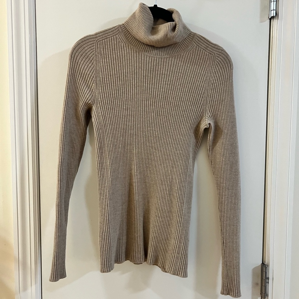 Everlane Ribbed Turtleneck Sweater - Beige, XS